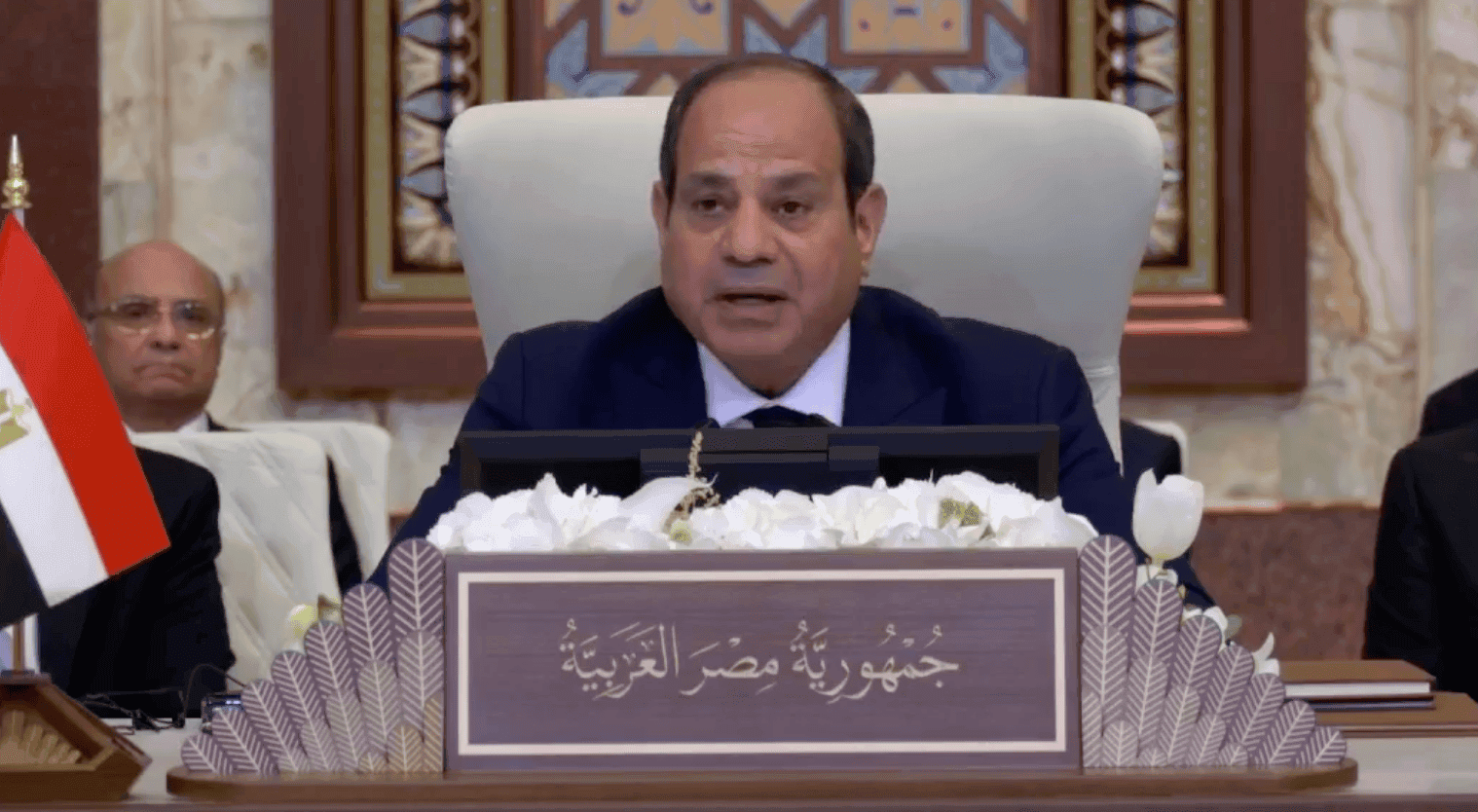  السيسي يوجه رسائل مباشرة إلى ترامب بشأن غزة 