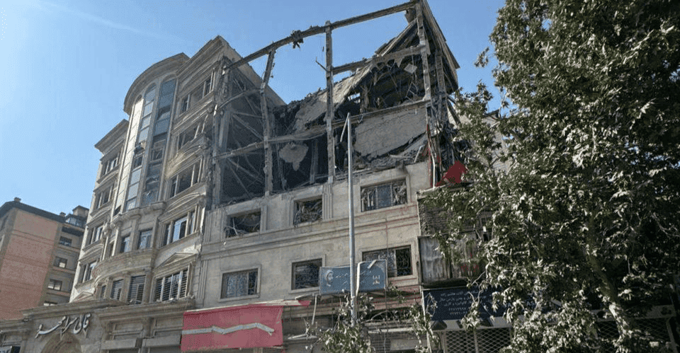 رويترز: مقتل 14 عالما نوويا إيرانيا ومفخخات تهز طهران