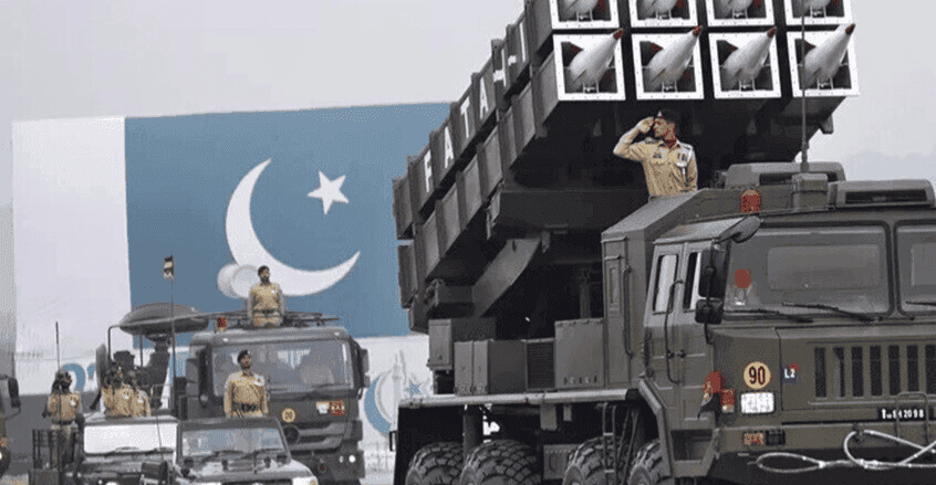 باكستان تصادق على دعم إيران بكل الوسائل الممكنة