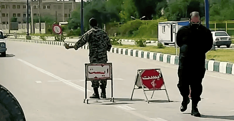 إيران.. هجوم مسلح يستهدف قاعدة للحرس الثوري يخلف قتيلاً وجريحاً