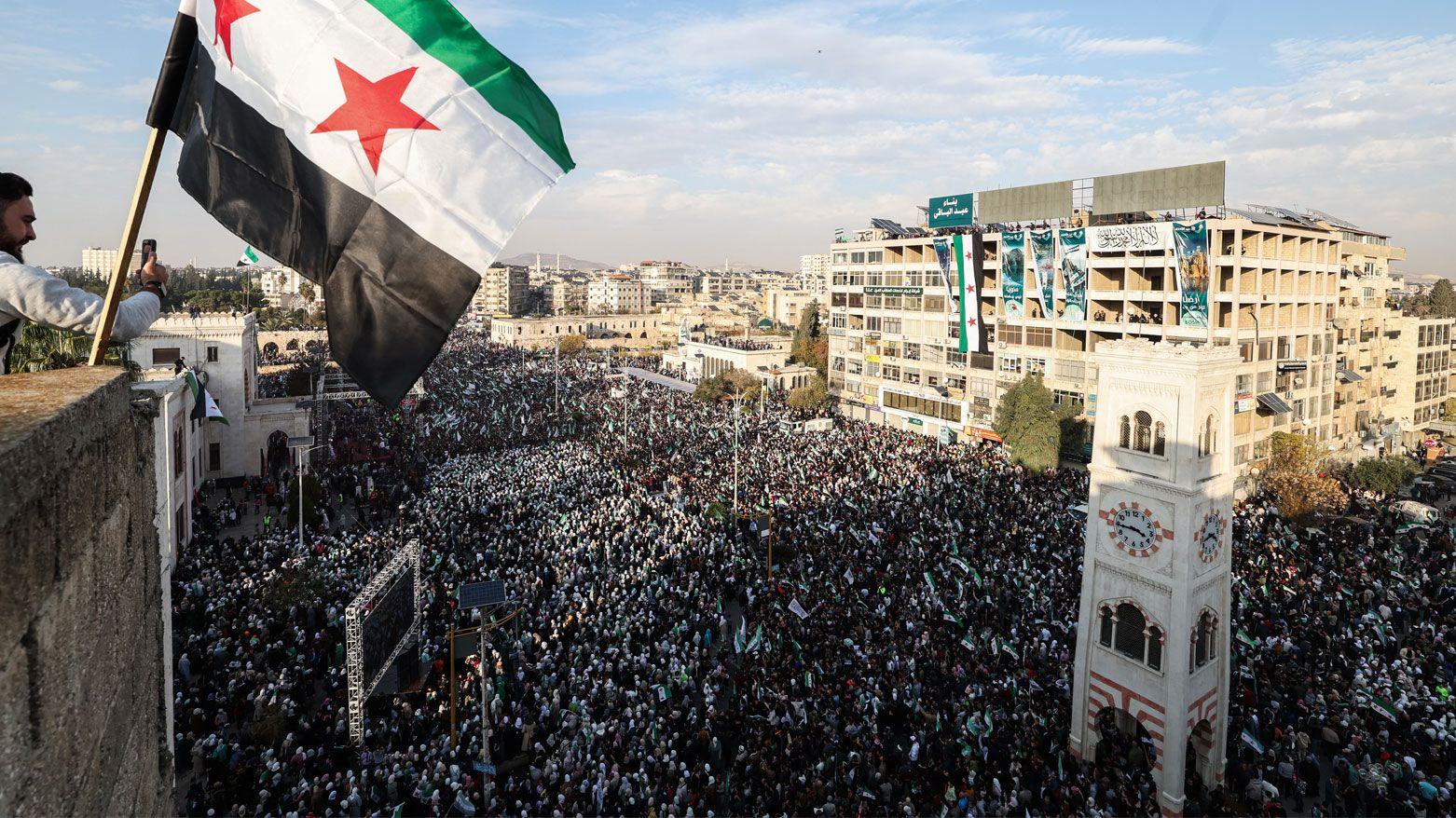 كندا تزيل سوريا وهيئة "تحرير الشام" من قوائم الإرهاب