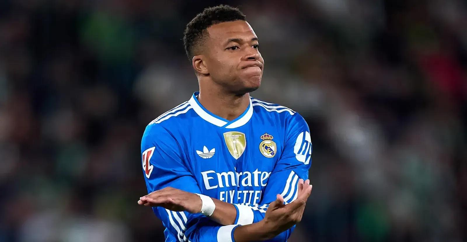 مبابي يرفض العودة.. هل ما يزال مصاباً؟