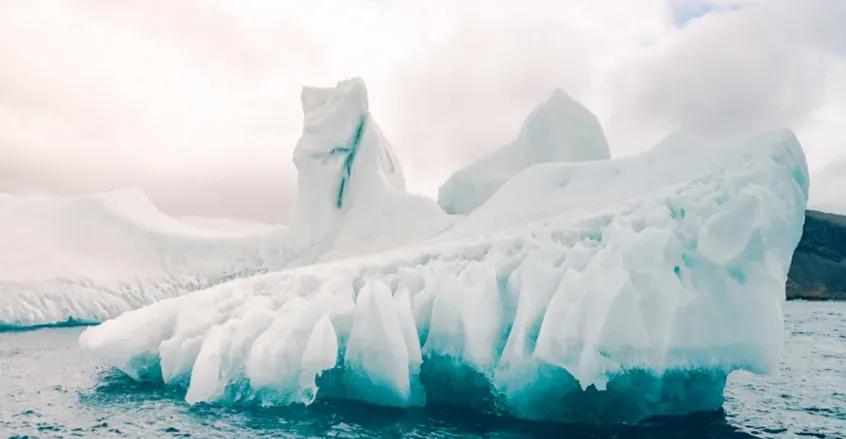 خريطة غير مسبوقة تكشف أسرار تضاريس القارة القطبية الجنوبية تحت الجليد