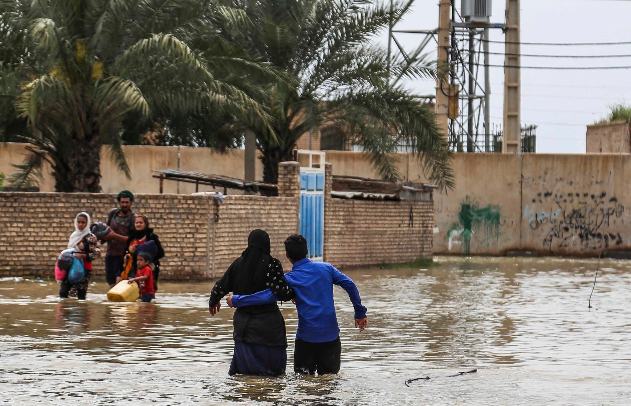 بەھۆی لافاوەوە سێ کەس لە ئێران گیانیان لە دەستدا