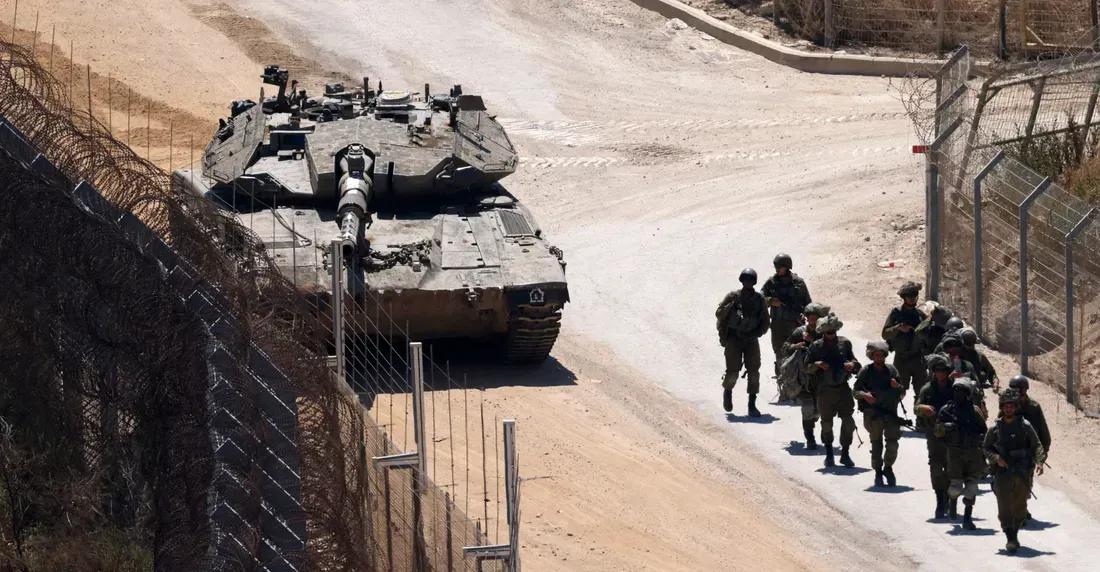 إسرائيل تقصف مواقع جنوبي سوريا وكاتس يكشف الأسباب