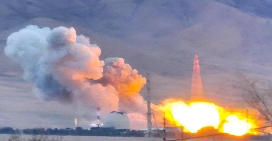  غارات جوية عنيفة استهدفت مدينتي طهران وأصفهان فجر اليوم