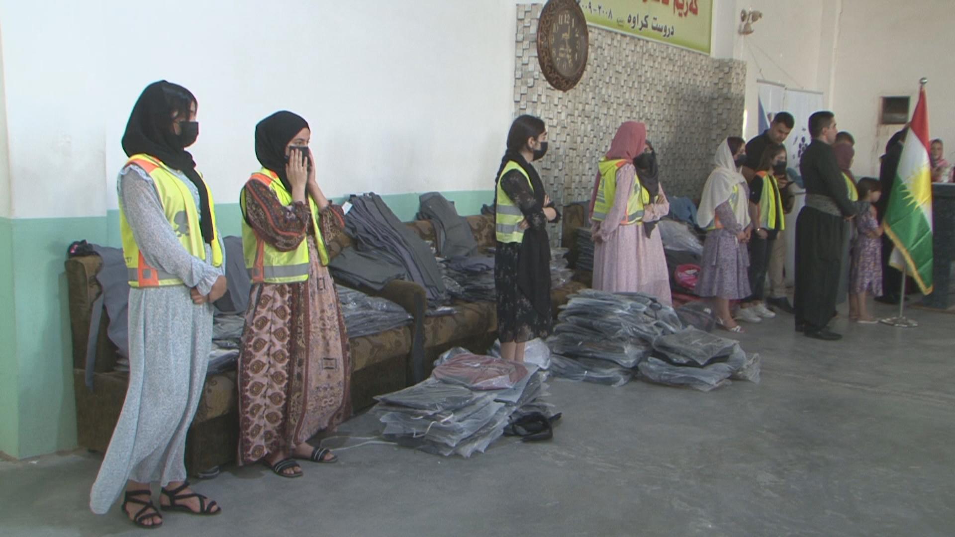  لە چەمچەماڵ پێداویستی خوێندن بەسەر 300 منداڵ دابەشكرا