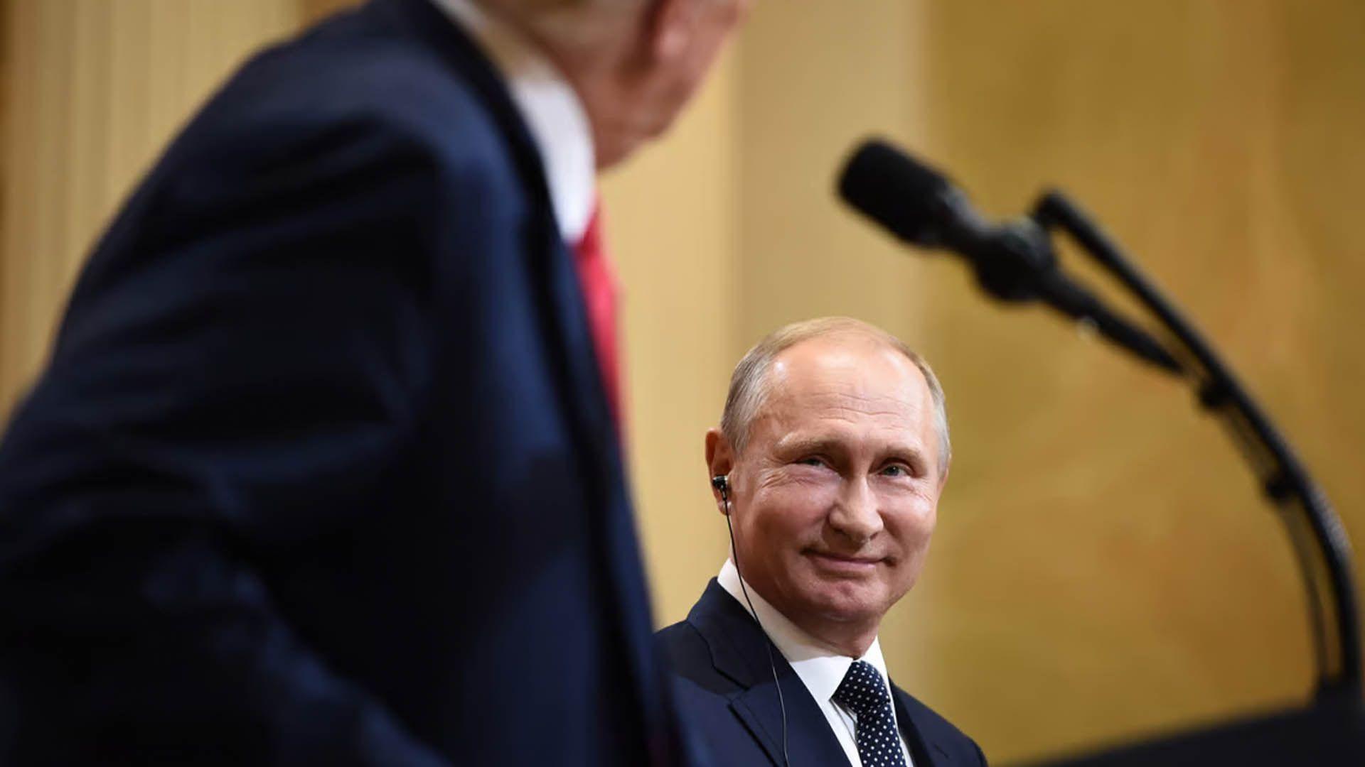 کرملن: ترەمپ بەهۆی ئەوەی لەژێڕ فشاری سۆزداریدایە بۆیە پوتن بە شێت ناو دەبات