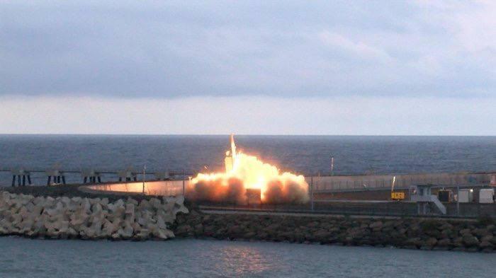 تورکیا بۆ یەکەمجار موشەکێکی بالیستی کورتمەودای تاقی کردەوە