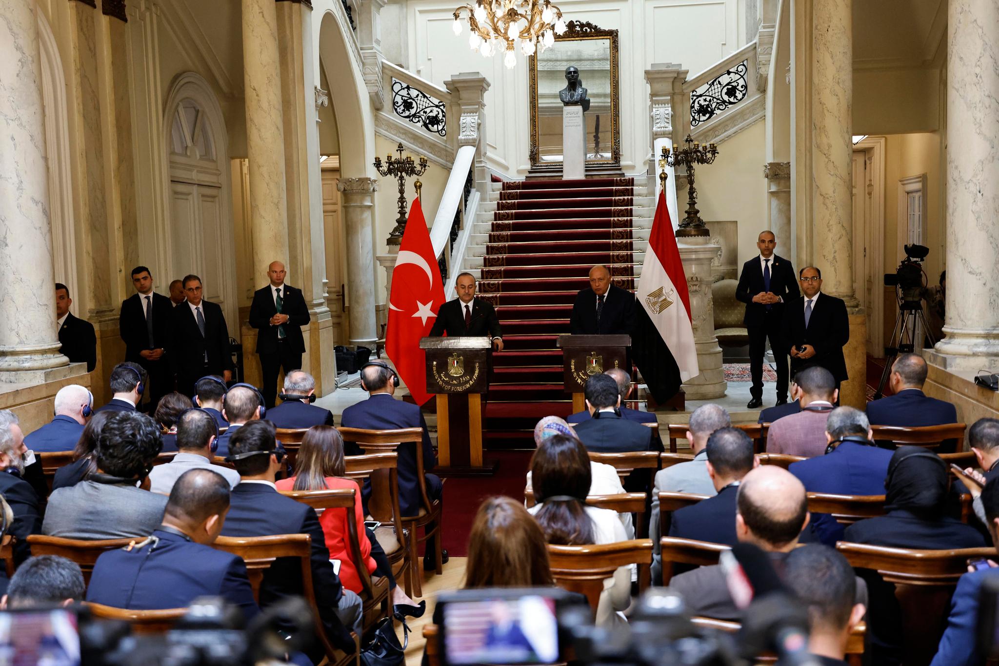 دوای ١١ ساڵ وەزیری دەرەوەی تورکیا سەردانی میسر دەکات