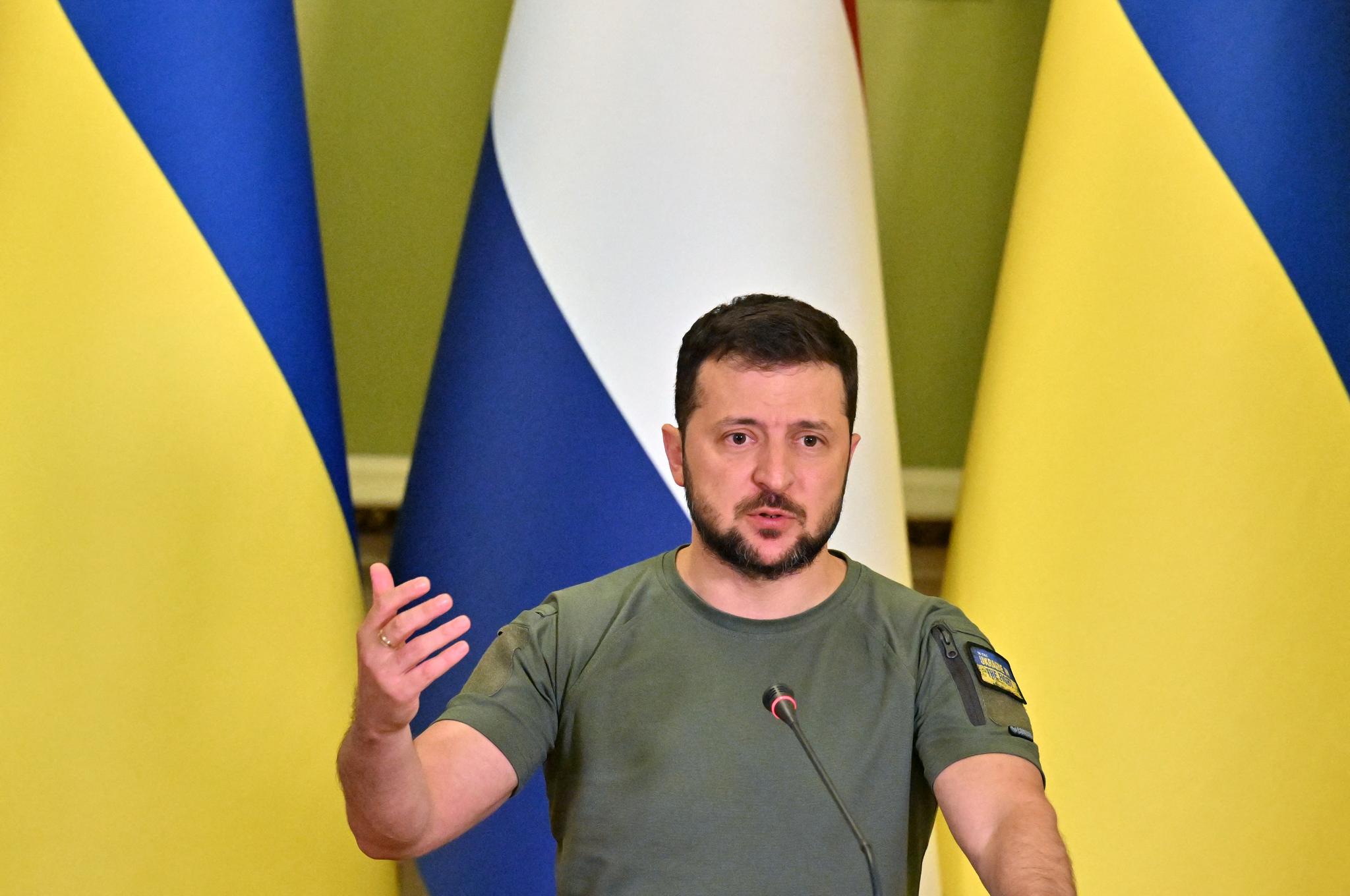Zelensky sacks spy chief and top state persecutor