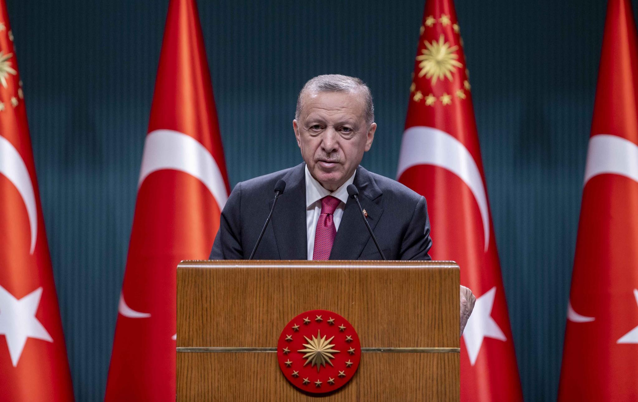 ئەردۆغان ھەڕەشەی سڕکردنی پرۆسەی بەئەندامبوونی سوید و فینلەندا لە ناتۆ دەکات