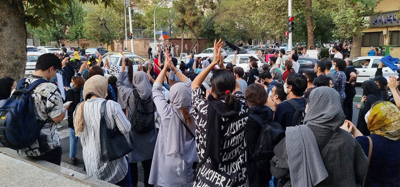 ناوەندی ھاوکاری حزبەکانی رۆژھەڵات داوای مانگرتنی سەرتاسەری و خۆپیشاندانی فروان دەکات