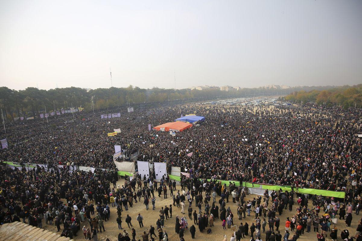 ھەزاران جوتیار لە شاری ئەسفەھان خۆپیشاندانیان کرد