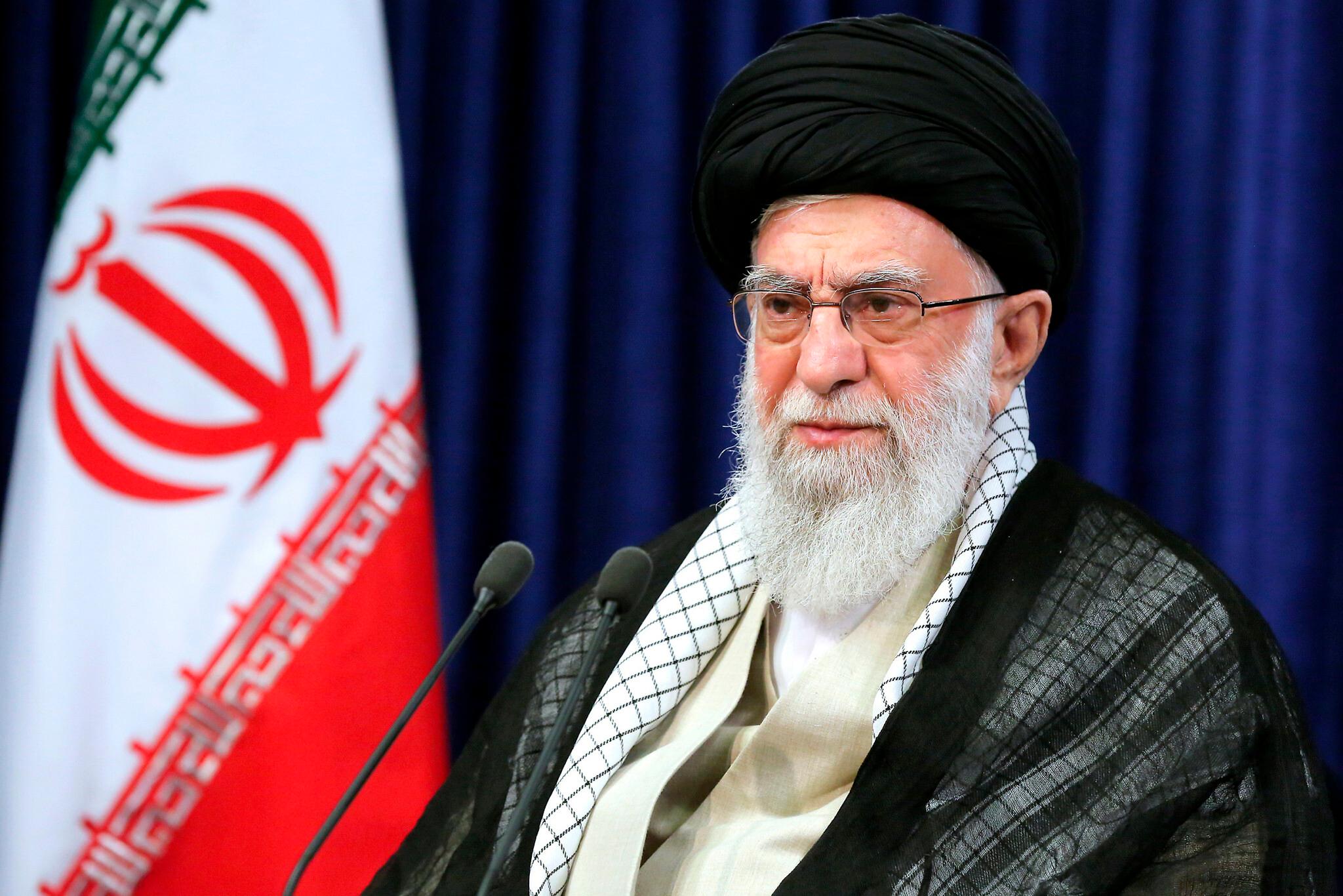 خامنەیی داوا لە وڵاتانی عەرەبی و ئیسلامی دەکات پەیوەندییەکان لەگەڵ ئیسرائیل بپچڕێنن