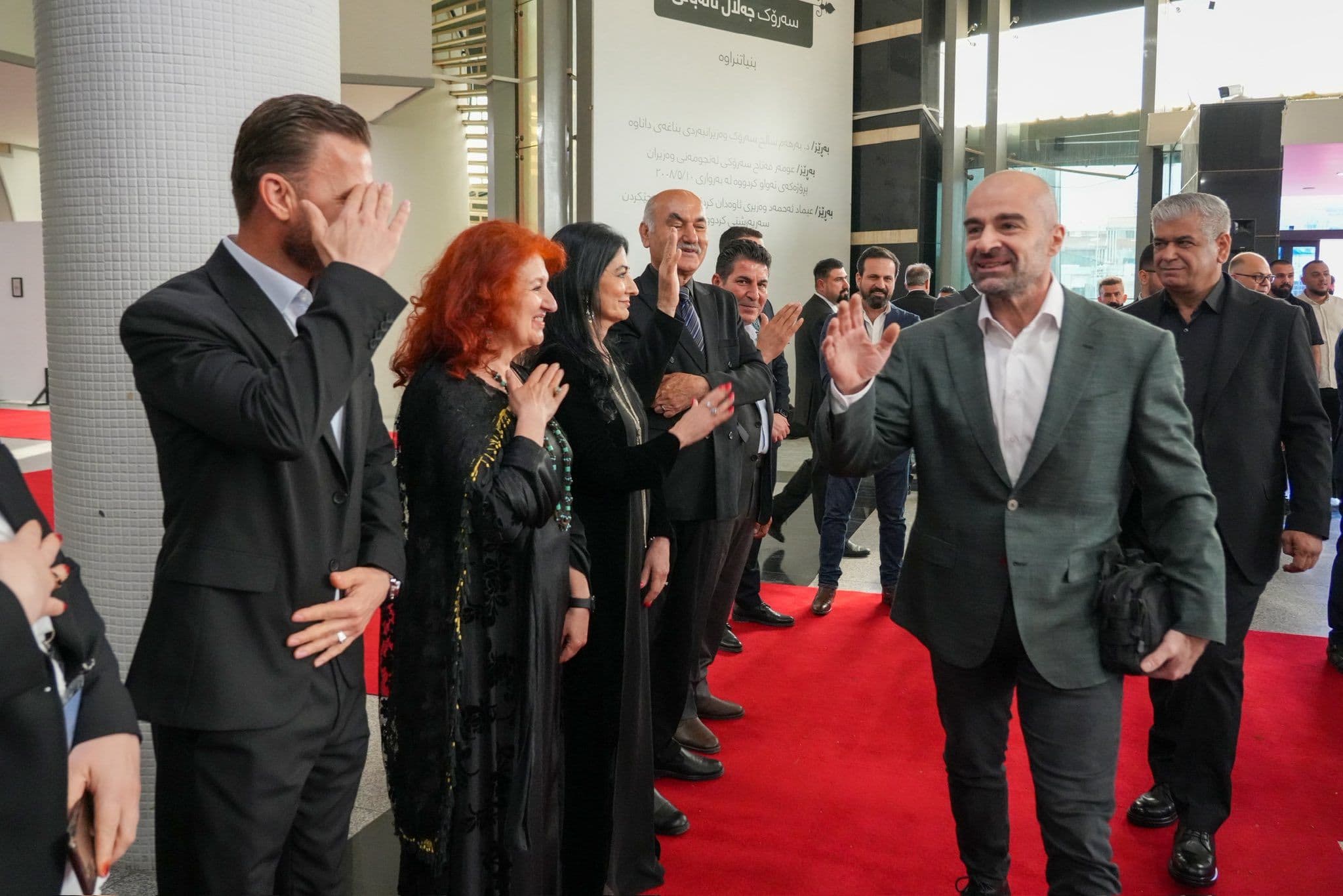 article gallery image