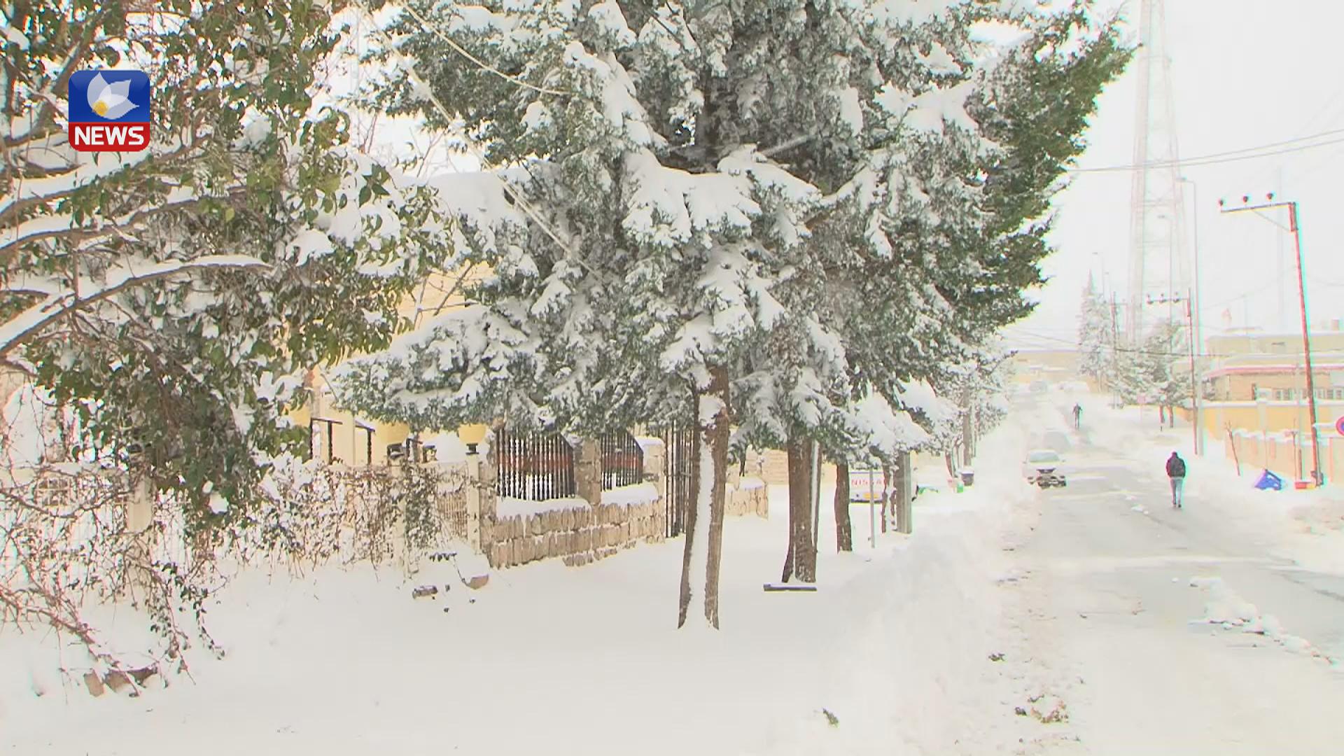 بەفربارین ئاستەنگی ھاتووچۆی لە ئامێدی دروستکردووە