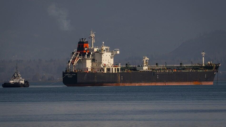 کەشتییەکی نەوت ھەڵگری روسیا لە کەناراوەکانی یۆنان دەستی بەسەرداگیرا