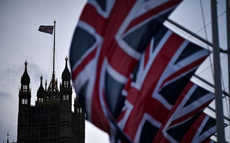 بەریتانیا سزا بەسەر سوپاسالار و وەزیری بەرگریی سوریادا دەسەپێنێت