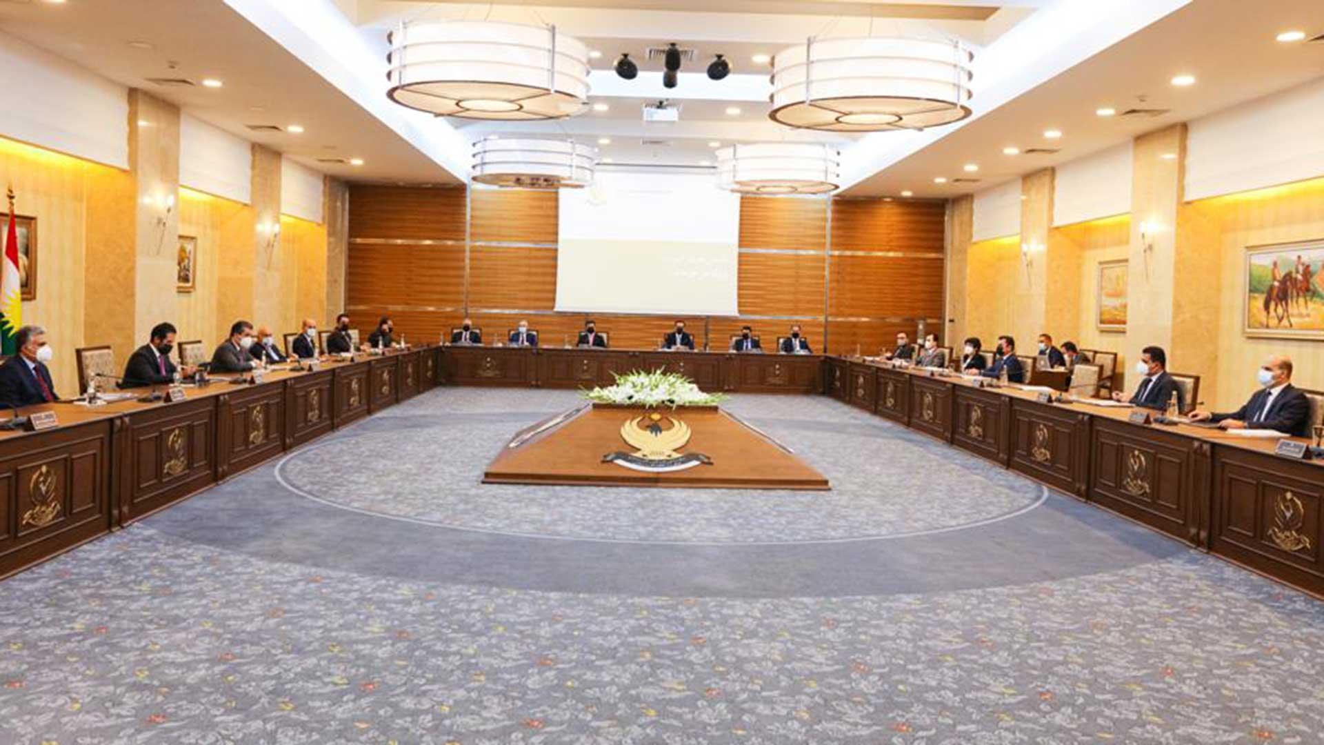 ئەنجومەنی وەزیران رەخساندنی ھەلی کار بۆ ھاووڵاتیانی ھەرێم تاوتوێ دەکات 