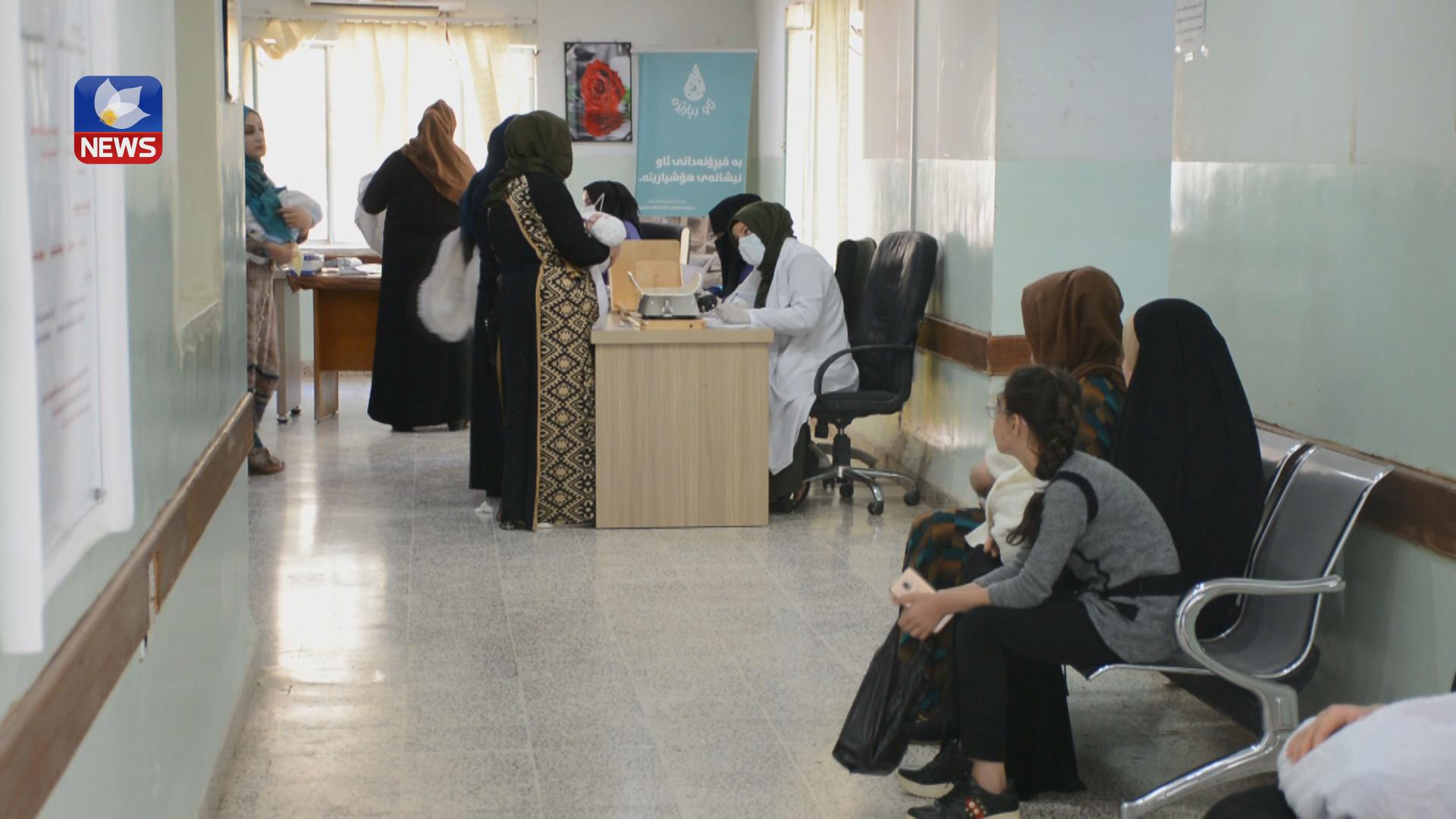 کارمەندی خۆبەخش بۆشایی دانەمەزراندنیان لە نەخۆشخانەکانی کفری پڕ کردووەتەوە