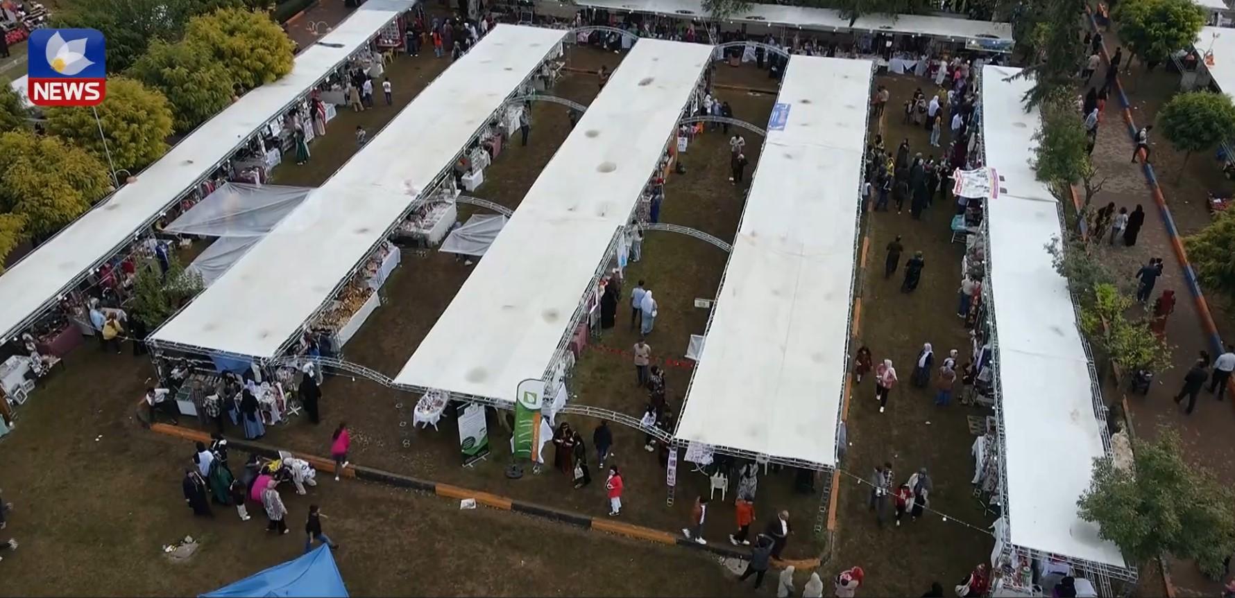 گەشتوگوزاری ھەڵەبجە: ٧٠ ھەزار گەشتیار بەشدارییان لە یەکەم رۆژی فێستیڤاڵی ھەنار کرد