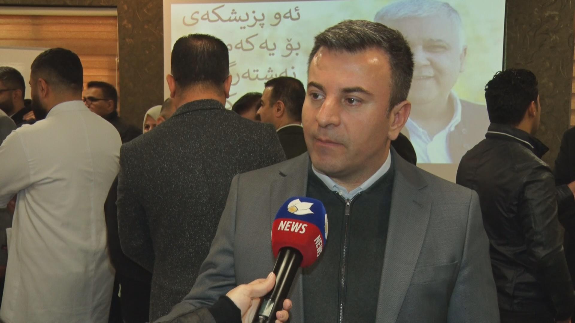 د. سەباح ھەورامی: لە سلێمانی ھیچ دەرمانخانەیەک بە نرخی سەر ستیکەر کار ناکات