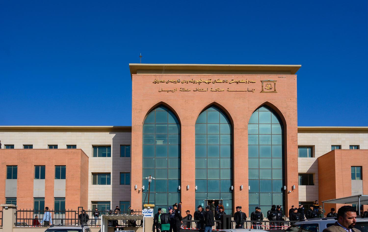 كەسوكاری زیندانیكراوانی بادینان داوا دەكەن كەیسەكە بە سیاسی نەكرێت