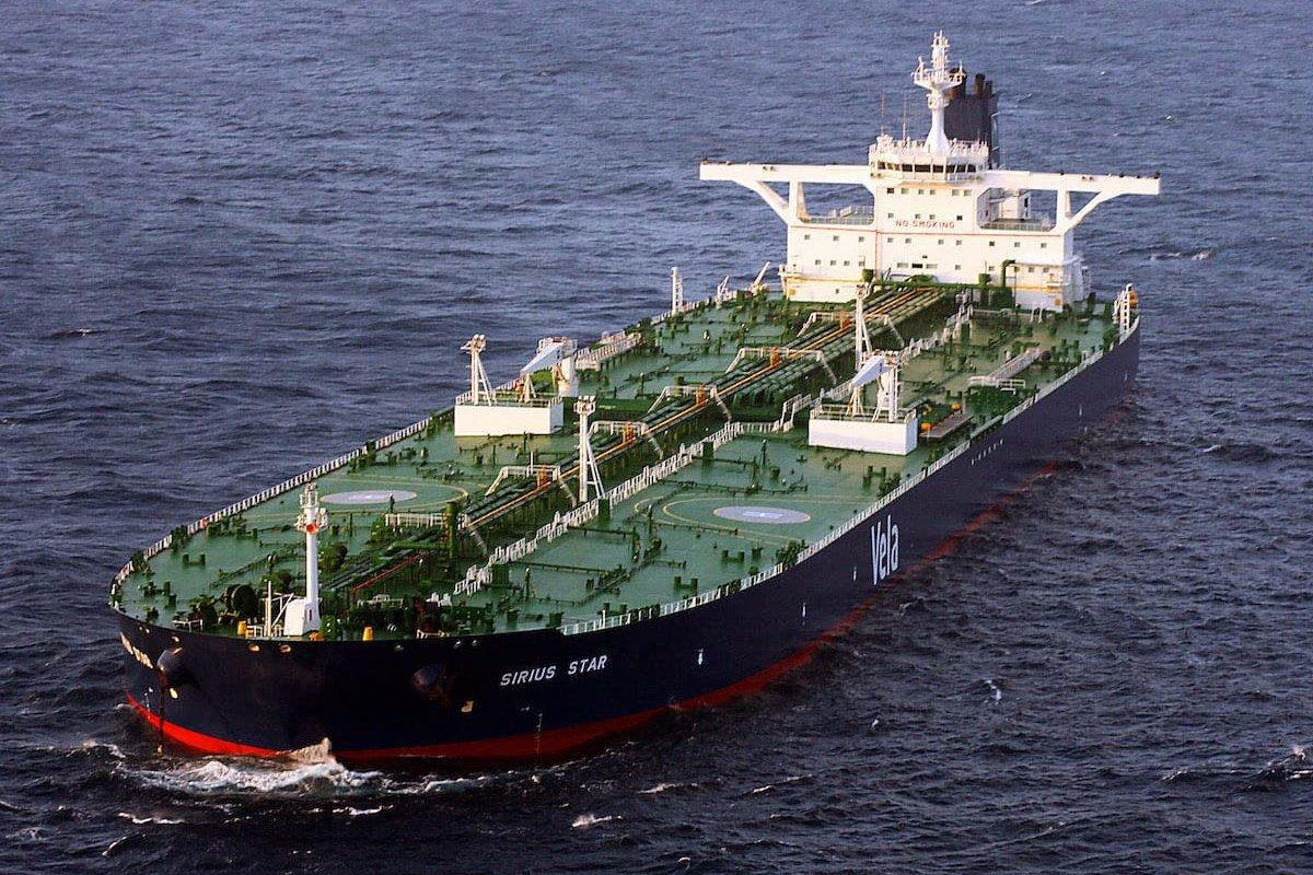 یەکەم کەشتی نەوتھەڵگری ئێرانی ڕەوانەی بازاڕەکان دەکرێتەوە