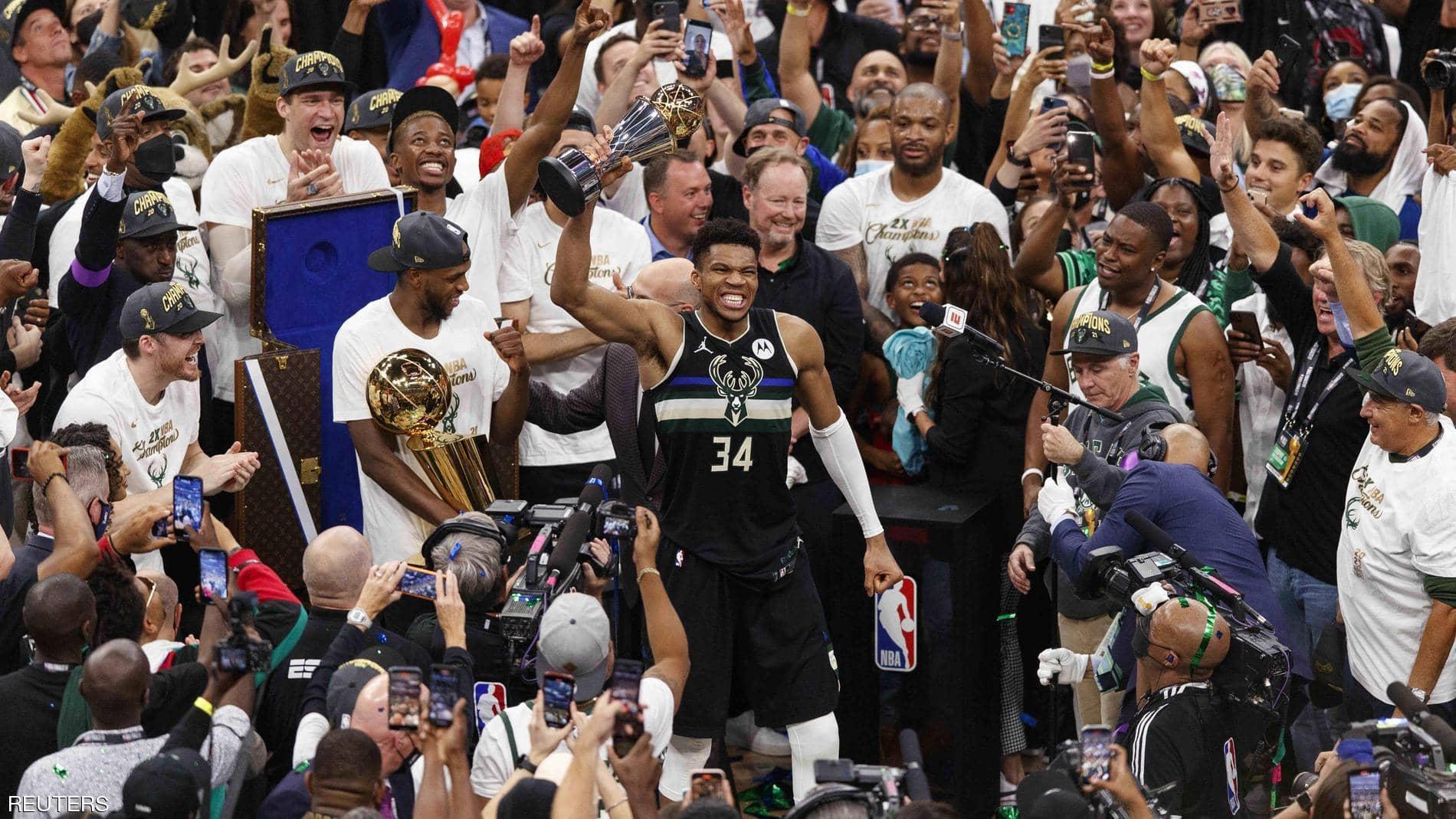 میلواکی باکس دوای ٥٠ ساڵ نازناوی خولی باسکەی ئەمریکای بەدەستھێنا