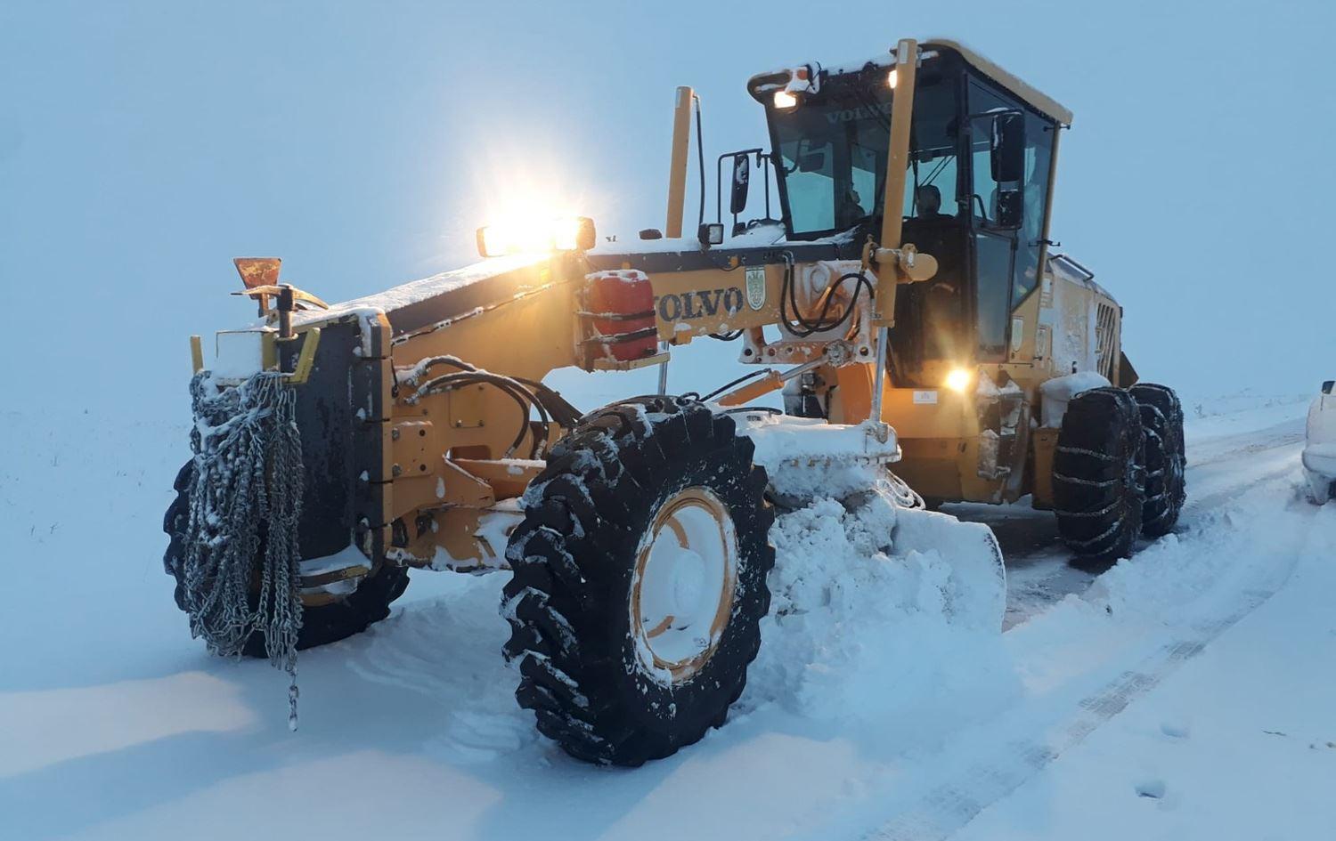 بەھۆی بەفربارینەوە رێگەی چەندین گوند لە باکوری کوردستان داخرا