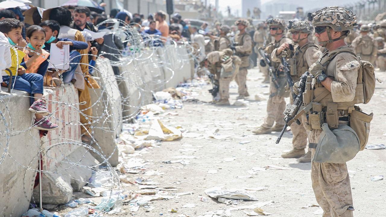 وەزارەتی بەرگری بەریتانیا: لە نزیک فڕۆکەخانەی کابول ٧ ئەفغانی کوژران