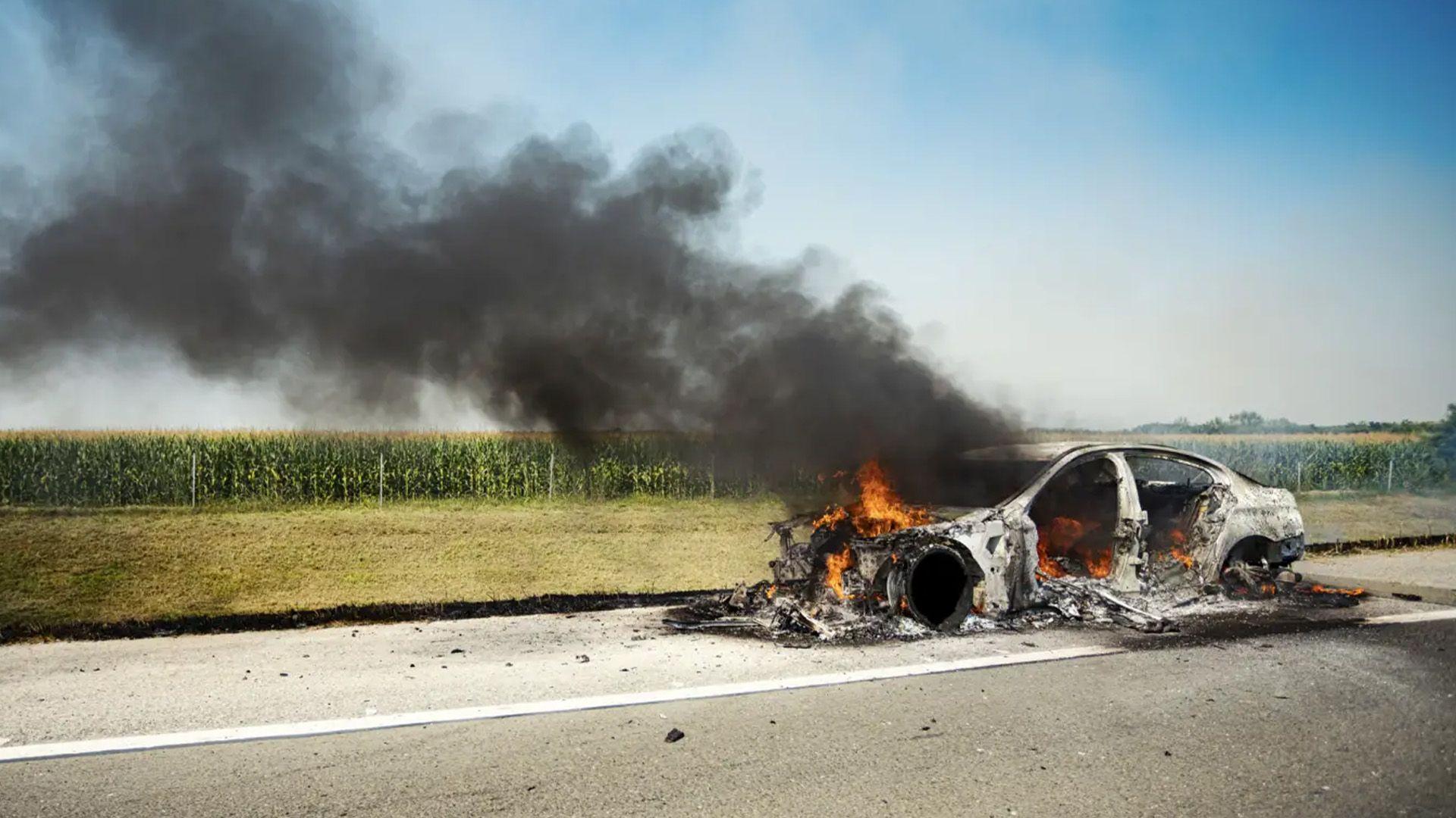 چەند رێنماییەکی گرنگ بۆ رێگریکردن لە گڕگرتنی ئۆتۆمبێل لە وەرزی هاویندا