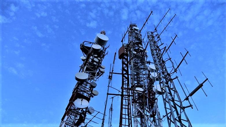 Iraqi to cut tax on telecommunications companies  