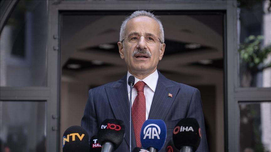 مخالفة وزير النقل التركي بعد قيادته بسرعة جنونية