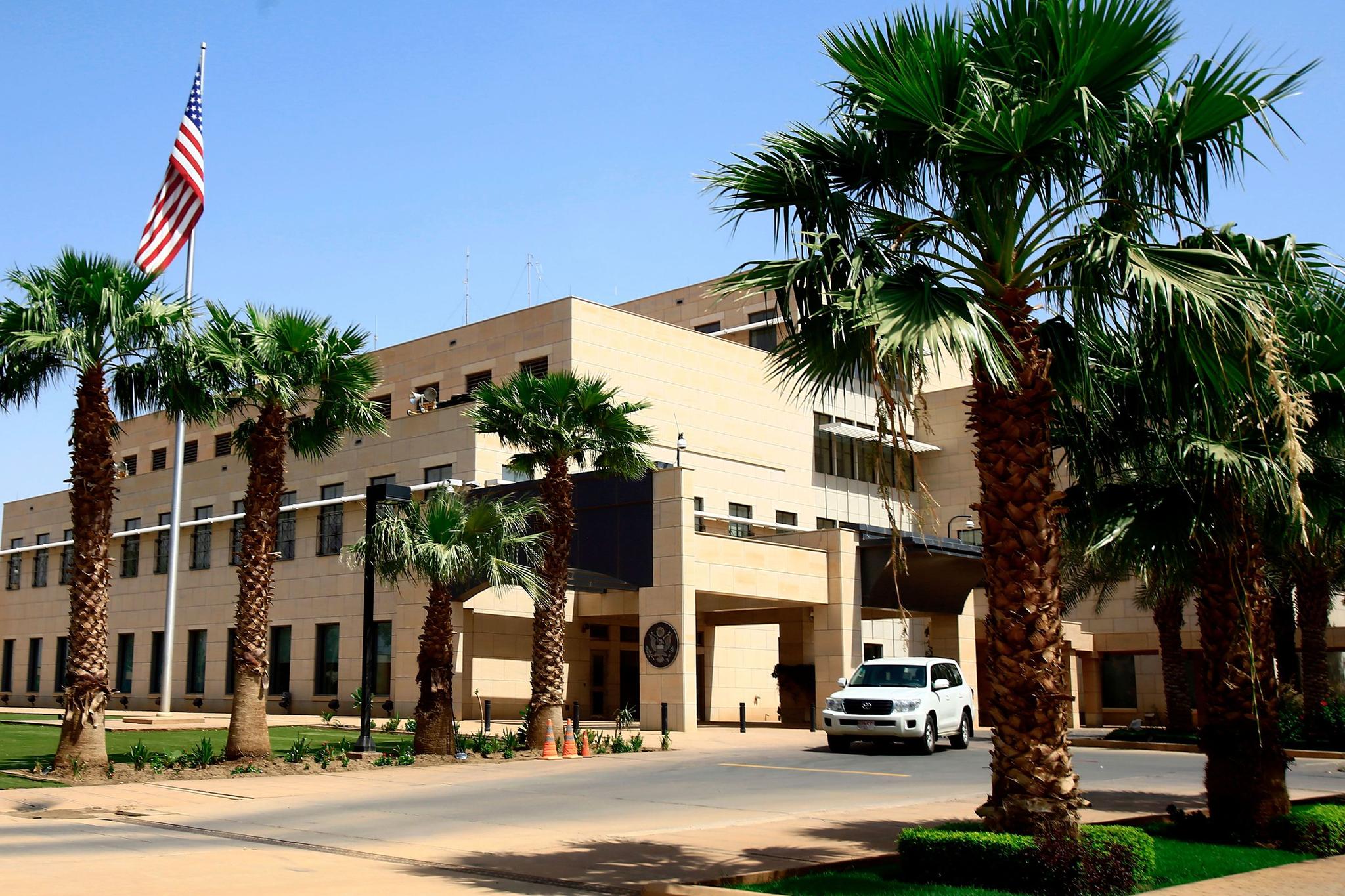 ئەمریکا باڵیۆزخانەکەی لە سودان دادەخات