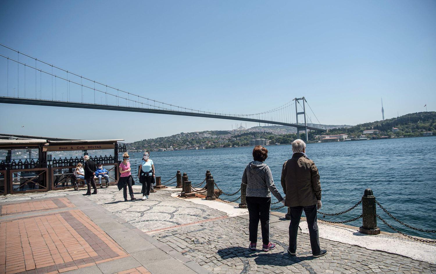 دیاردەی کۆچ لە تورکیا سەرهەڵدەدات و زیاتر لە ٣٣٠ ھەزار گەنج ئەو وڵاتەیان بەجێ هێشتووە