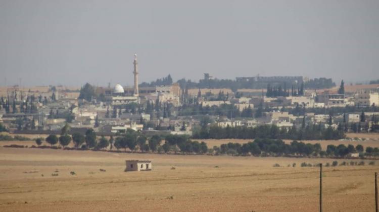 تورکیا گوندەکانی مەنبەج و حەسەکە تۆپباران دەکات