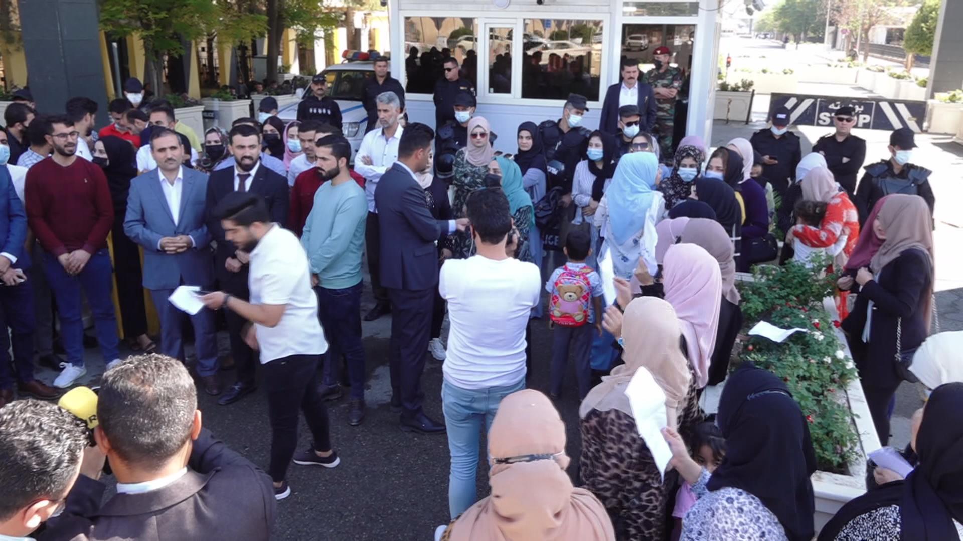 مامۆستایانی وانەبێژ بەردەوامن لە بایکۆتکردن