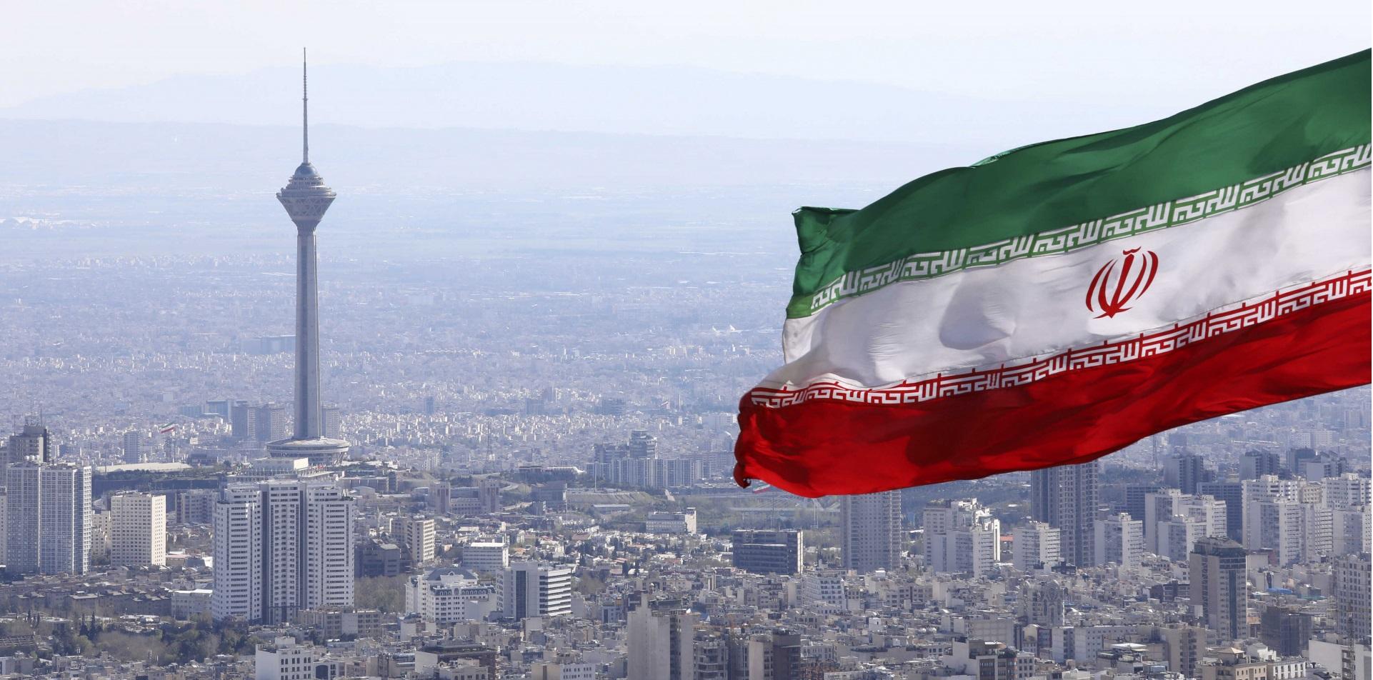 بەریتانیا و ئەمریکا و یەکێتی ئەوروپا سزای نوێیان بەسەر ئێراندا سەپاند