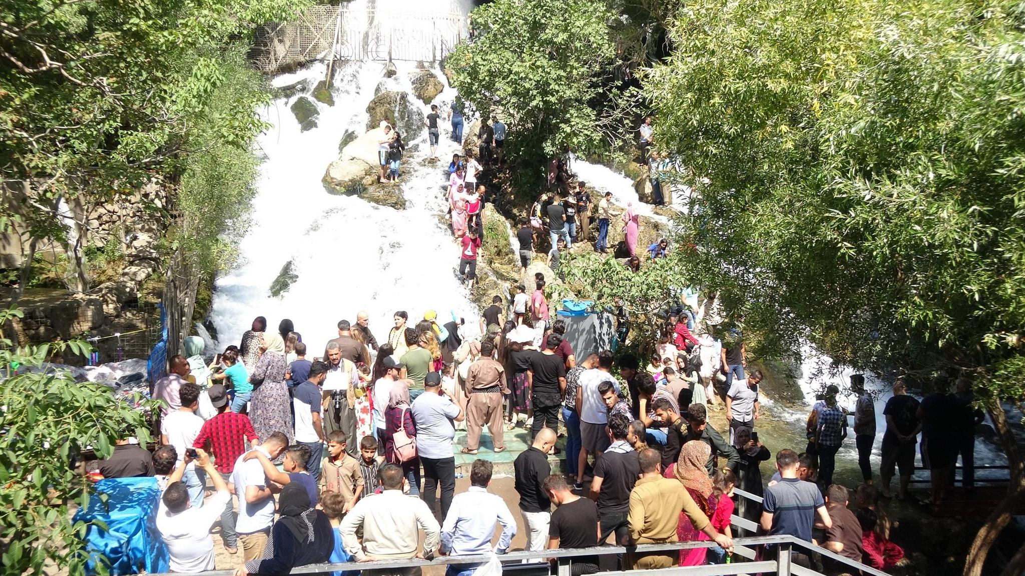 KRG requires tourism industry to use the Kurdish language on billboards, menus