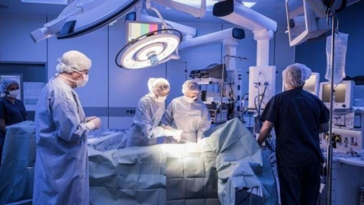 ھۆشداری دەدرێت لە نەشتەرگەری منداڵبوون و بەکارھێنانی شیری قوتوو