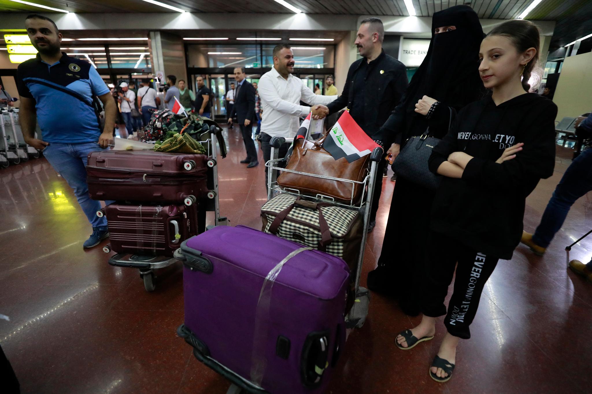 عێراق گواستنەوەی ٢٨٨ ھاوڵاتی لە سودان رادەگەیەنێت