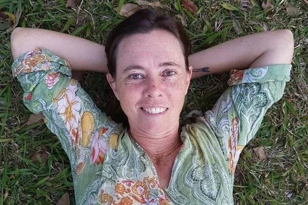 ژنێک ماوەی 5 ساڵە بەبێ پەیداکردن و خەرجکردنی پارە دەژی