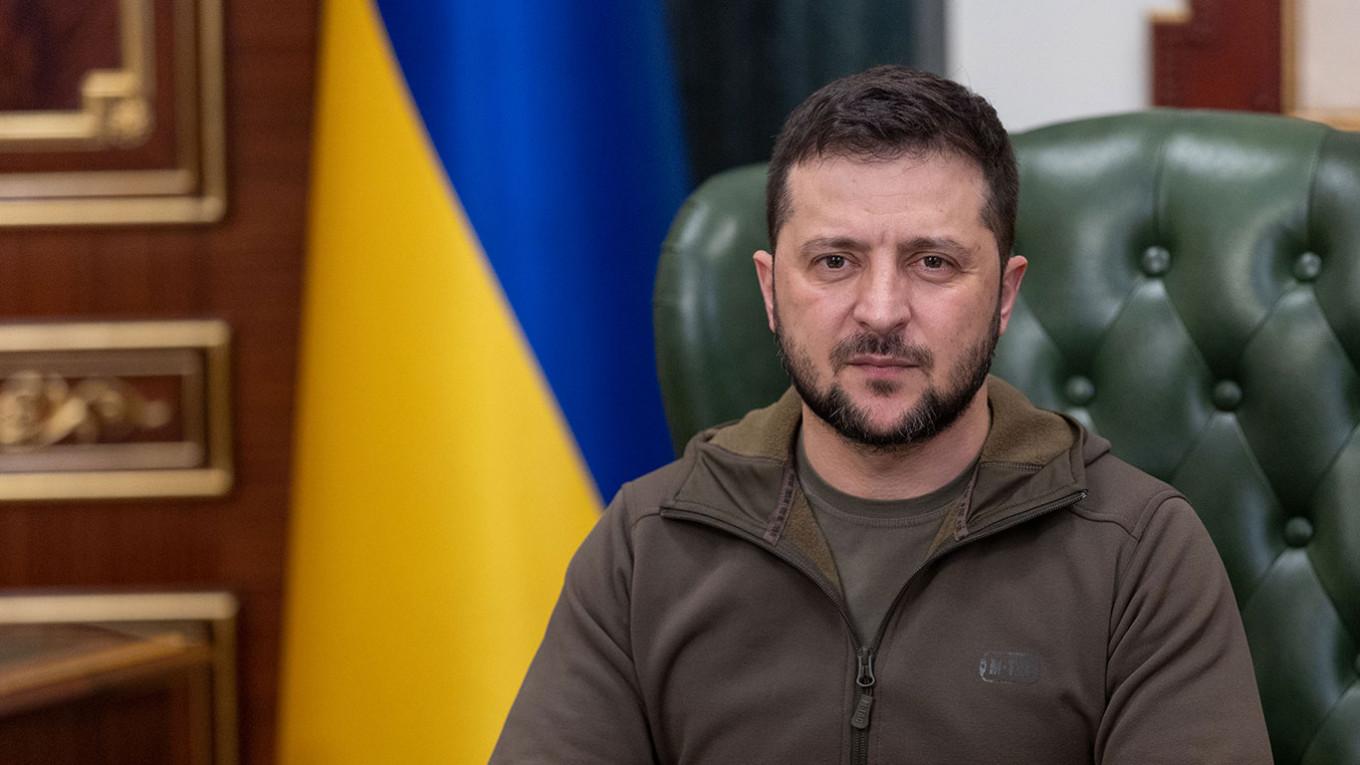 زیلینسکی: یەکەم کاروانی تانکی ئەبرامز گەیشتە ئۆکراین