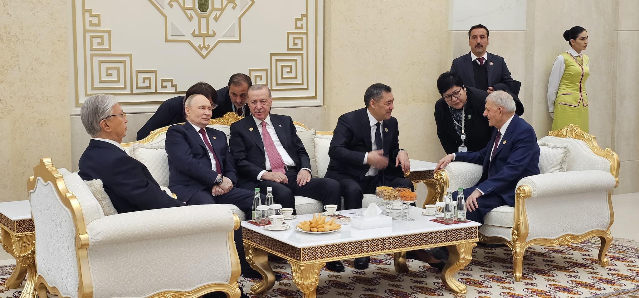 article gallery image