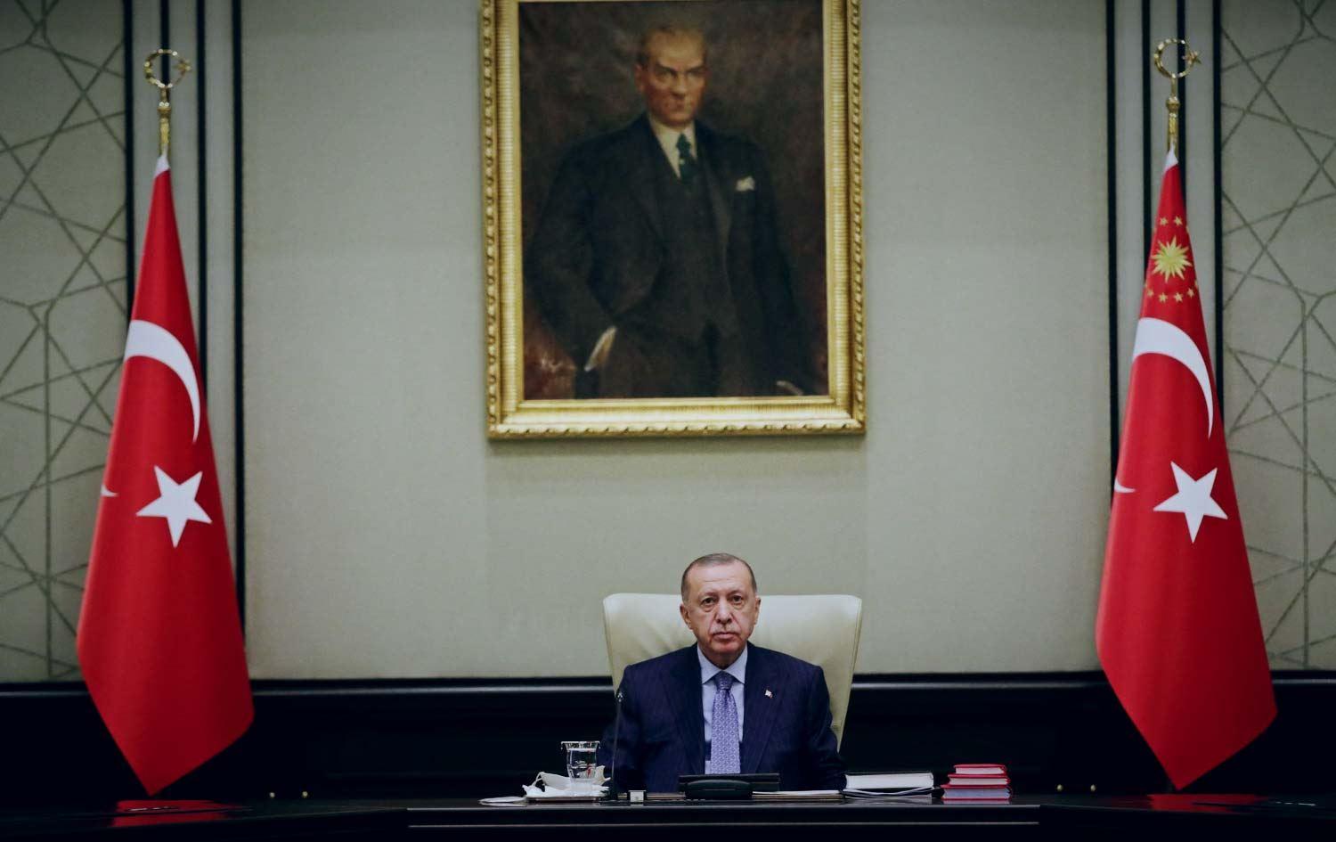 ئەردۆغان لە دەرکردنی باڵیۆزی ١٠ وڵات پاشگەز دەبێتەوە