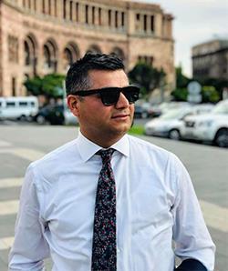  ھێمن مام رەش opinion image