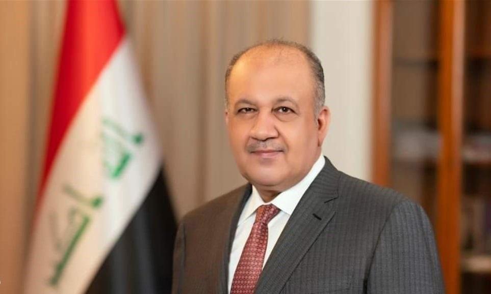 وەزیری بەرگری عێراق: لێکۆڵینەوە لە دۆسێکانی گەندەڵی دەکەین