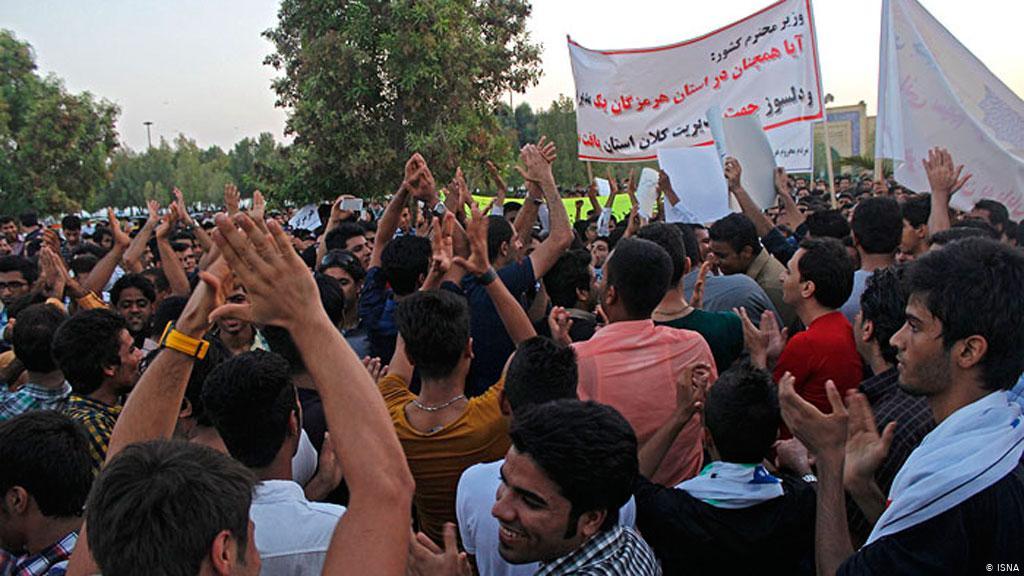 خۆپیشاندانەکان دژی کەم ئاوی لە ئەھواز بەردەوامە